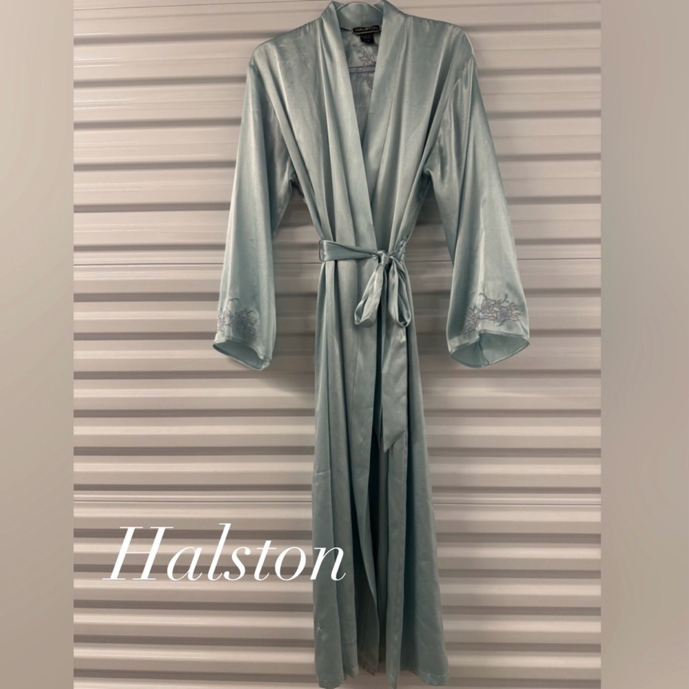 Vintage HALSTON Designer Robe with Embroidered Sleeve Detail - Size L/ XL